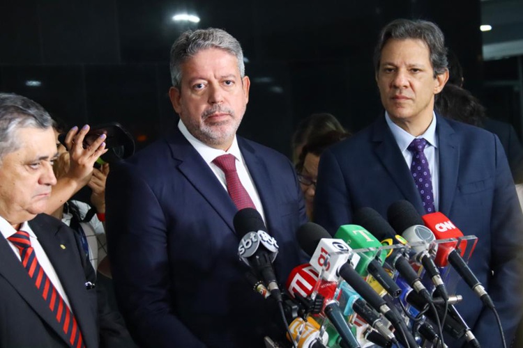 Dep. José Guimarães (PT - CE), presidente da Câmara dos Deputados, Arthur Lira, e ministro da Fazenda do Brasil, Fernando Haddad