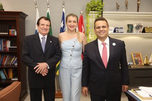 Advogado Estenio Campelo lança sua "Trajetória de Sucesso" na OAB/PI (Foto: TELSIRIO ALENCAR/PAUTA JUDICIAL)