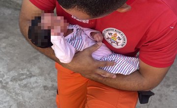Bombeiros salvam bebê de 22 dias após engasgo em Teresina (Foto: Divulgação)
