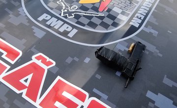 Polícia Militar prende dupla com arma de fogo após perseguição em Teresina (Foto: Divulgação)