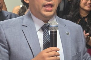 Presidente da OAB/PI, Raimundo Júnior e o ex-presidente Celso Neto (Foto: TELSIRIO ALENCAR/PAUTA JUDICIAL) Presidente da OAB/PI, Raimundo Júnior e o ex-presidente Celso Neto (Foto: TELSIRIO ALENCAR/PAUTA JUDICIAL)