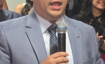 Presidente da OAB/PI, Raimundo Júnior e o ex-presidente Celso Neto (Foto: TELSIRIO ALENCAR/PAUTA JUDICIAL) Presidente da OAB/PI, Raimundo Júnior e o ex-presidente Celso Neto (Foto: TELSIRIO ALENCAR/PAUTA JUDICIAL)