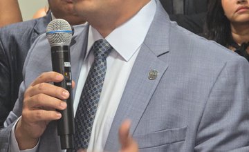 Presidente da OAB/PI, Raimundo Júnior e o ex-presidente Celso Neto (Foto: TELSIRIO ALENCAR/PAUTA JUDICIAL)