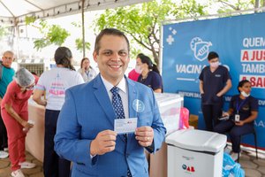 OAB Piauí e CAAPI iniciam campanha de vacinação e imunizam mais de 1,5 mil pessoas em Teresina (Foto: Divulgação)