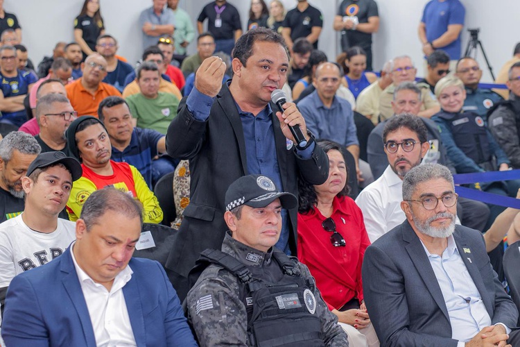 Rafael lança botão do pânico para motoristas acionar a policia rápido