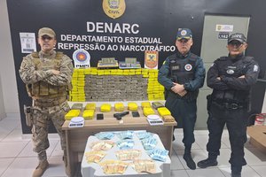 PM-PI e PM-MA apreendem 200 kg de entorpecentes durante operação na zona Norte de Teresina (Foto: Divulgação) PM-PI e PM-MA apreendem 200 kg de entorpecentes durante operação na zona Norte de Teresina (Foto: Divulgação)