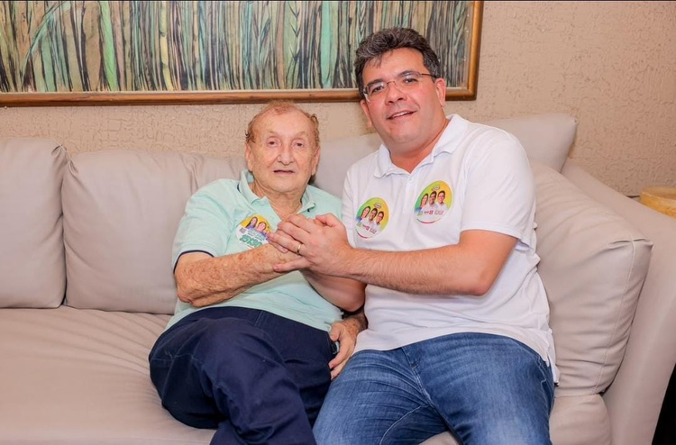 Rafael Fonteles sela aliança histórica com família Mão Santa em Parnaíba: “União boa para o povo”.